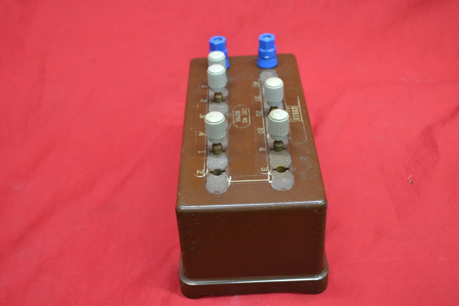 Vintage Central Scientific Cenco Electrical Resistance Decade Box * UNTESTED