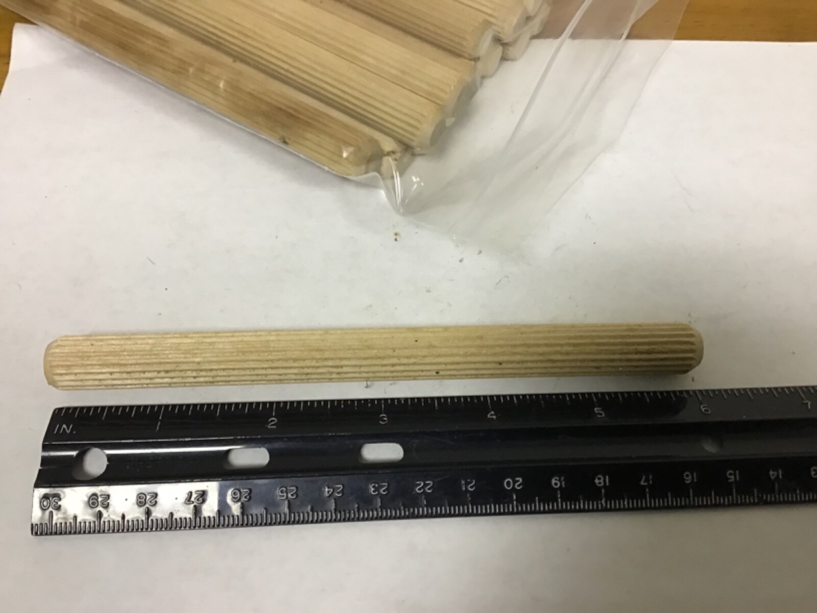 Qty (20) 1/2" X 6" Fluted Wood Dowels