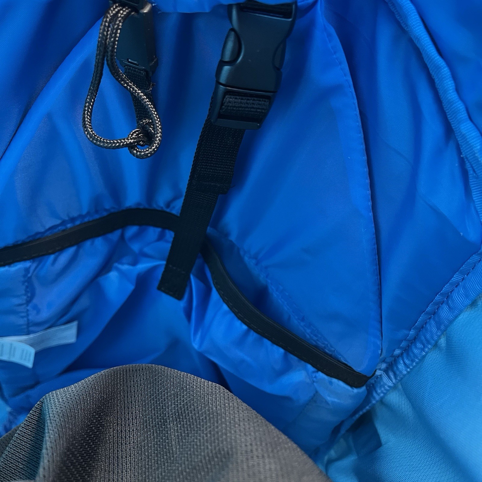 Brooks Unisex Stride Pack Blue Backpack with Adjustable Straps