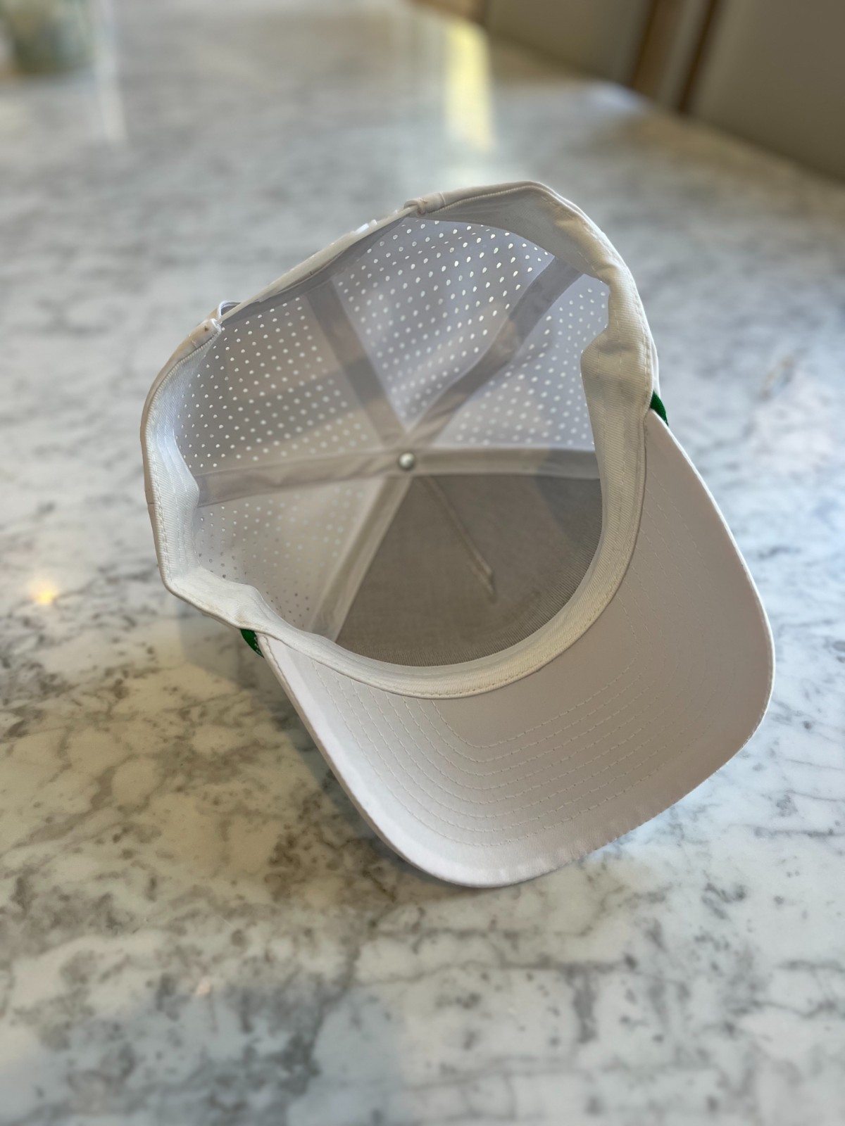 Breakfast Ball Golf Hat White Snapback w/ Tee Holder & Green Rope. Adjustable.