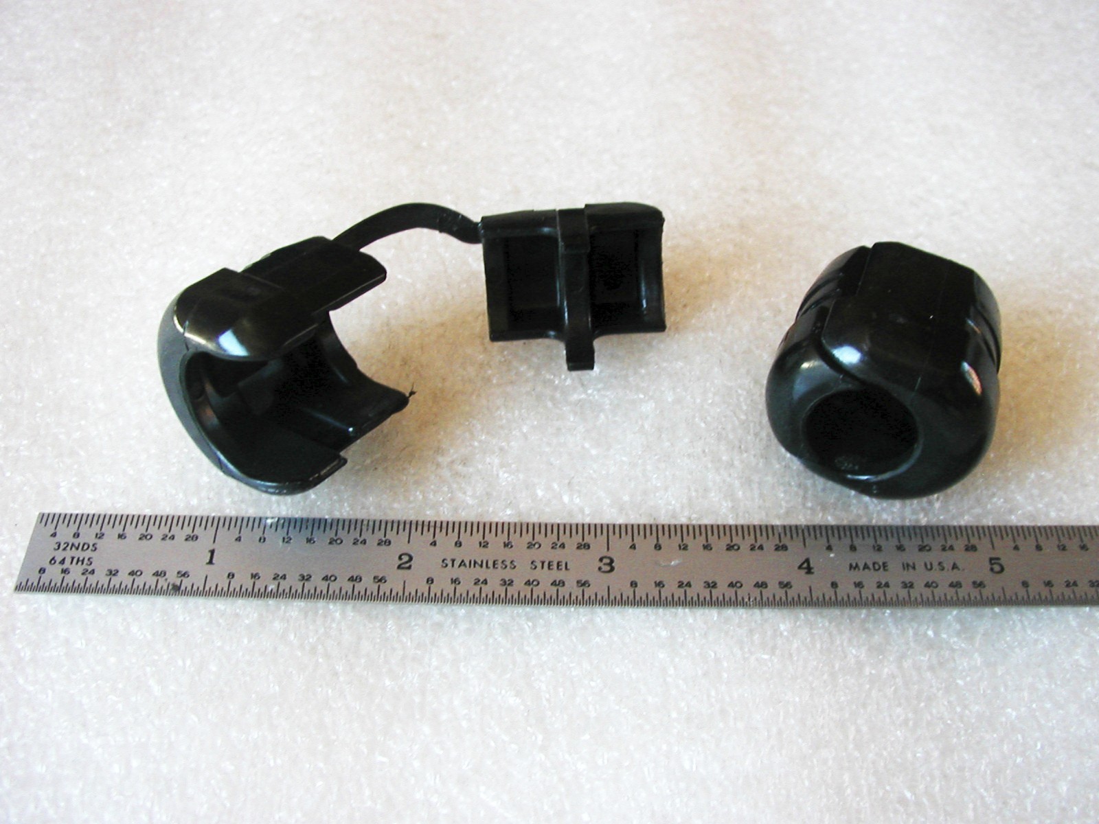 HEYCO NYLON CABLE STRAIN RELIEF BUSHINGS  - 10 pcs