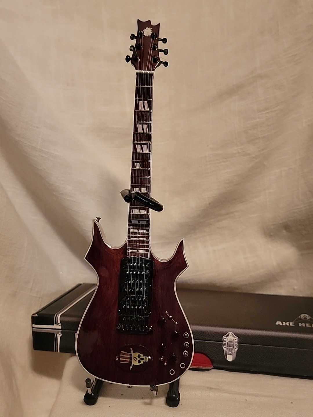Jerry Garcia Miniature Guitar Grateful Dead Uncle Sam Top Hat Axe Heaven