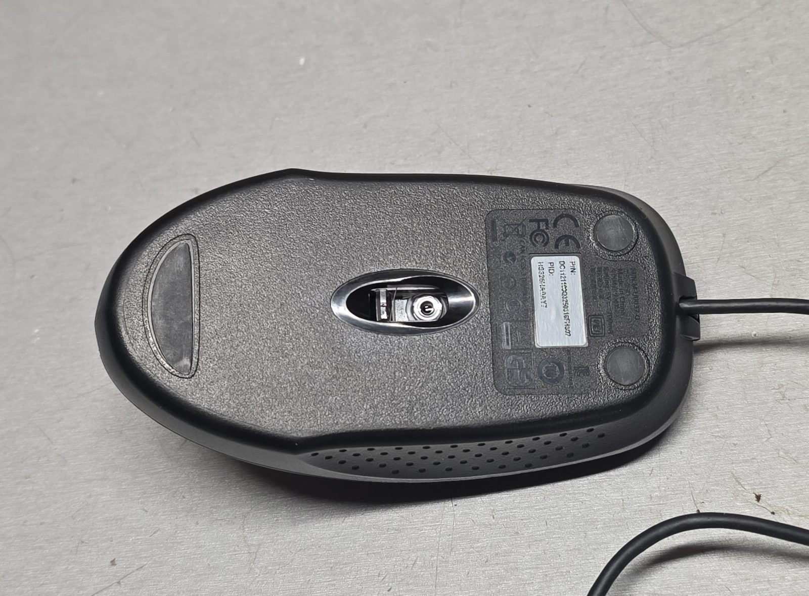 Gateway USB Optical Mouse M-U0037-0 Black Wired