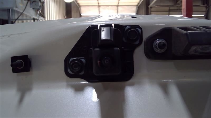 Camera/Projector Camera Rear Liftgate Mounted Fits 21-22 VENZA 1170309