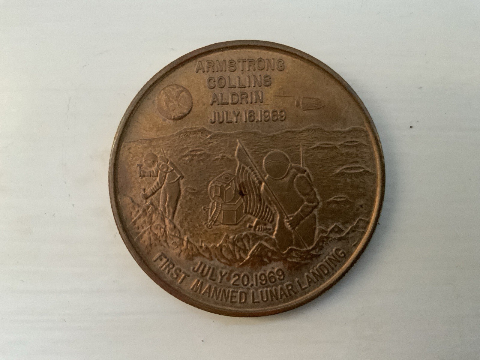 Apollo 11 Commemorative Coin.July 16th-20th 1969. 1st Manned Lunar Landing. USA