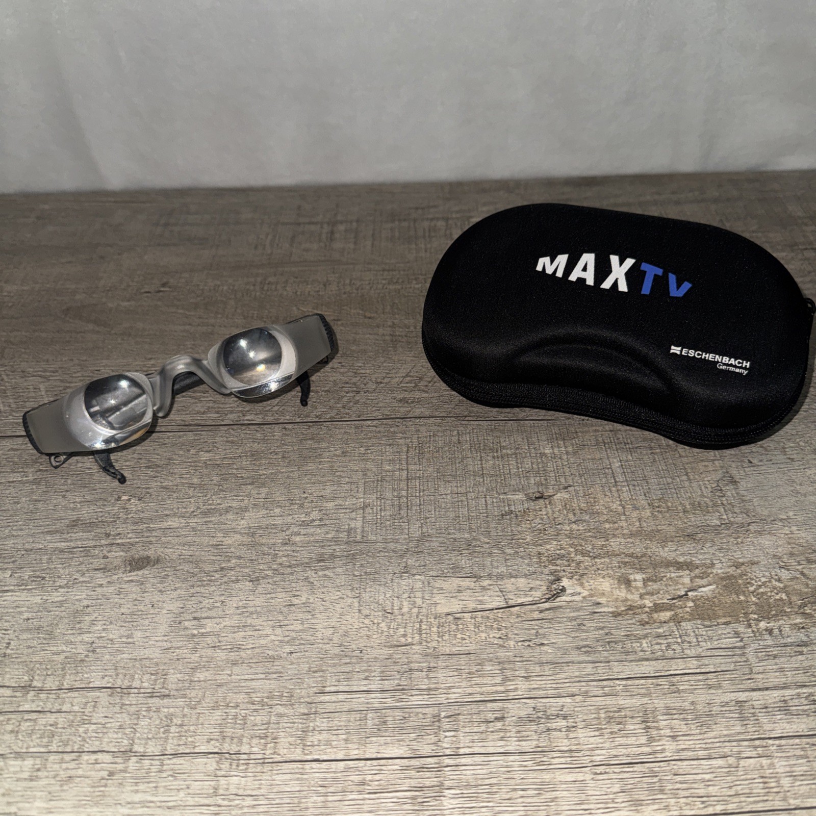 Eschenbach Max TV 2.1x Magnification Glasses w/ Case