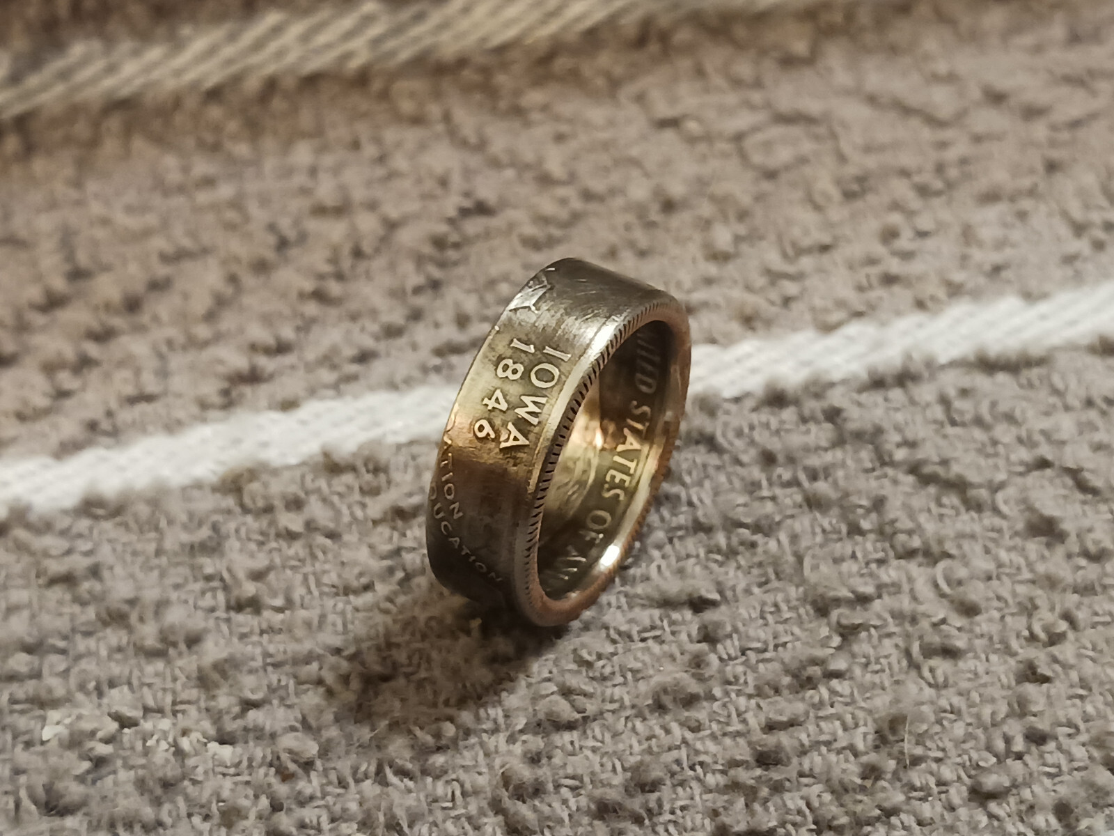 Iowa Handcrafted Washington Quarters coin ring, size 6   2004