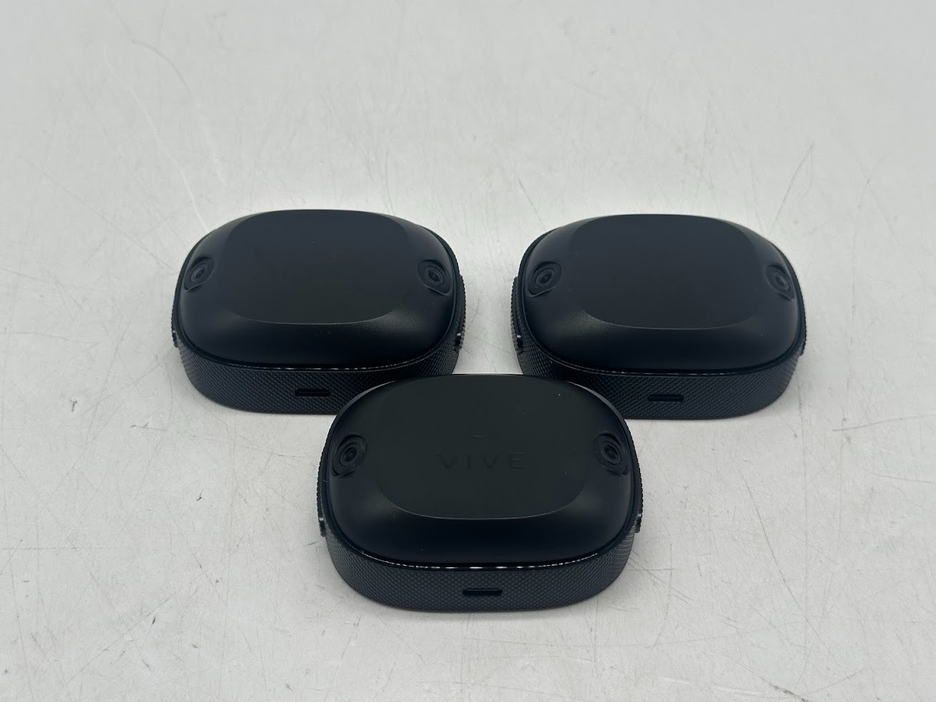 HTC Vive Ultimate Tracker 3-Pack - NO TYPE-C DONGLE