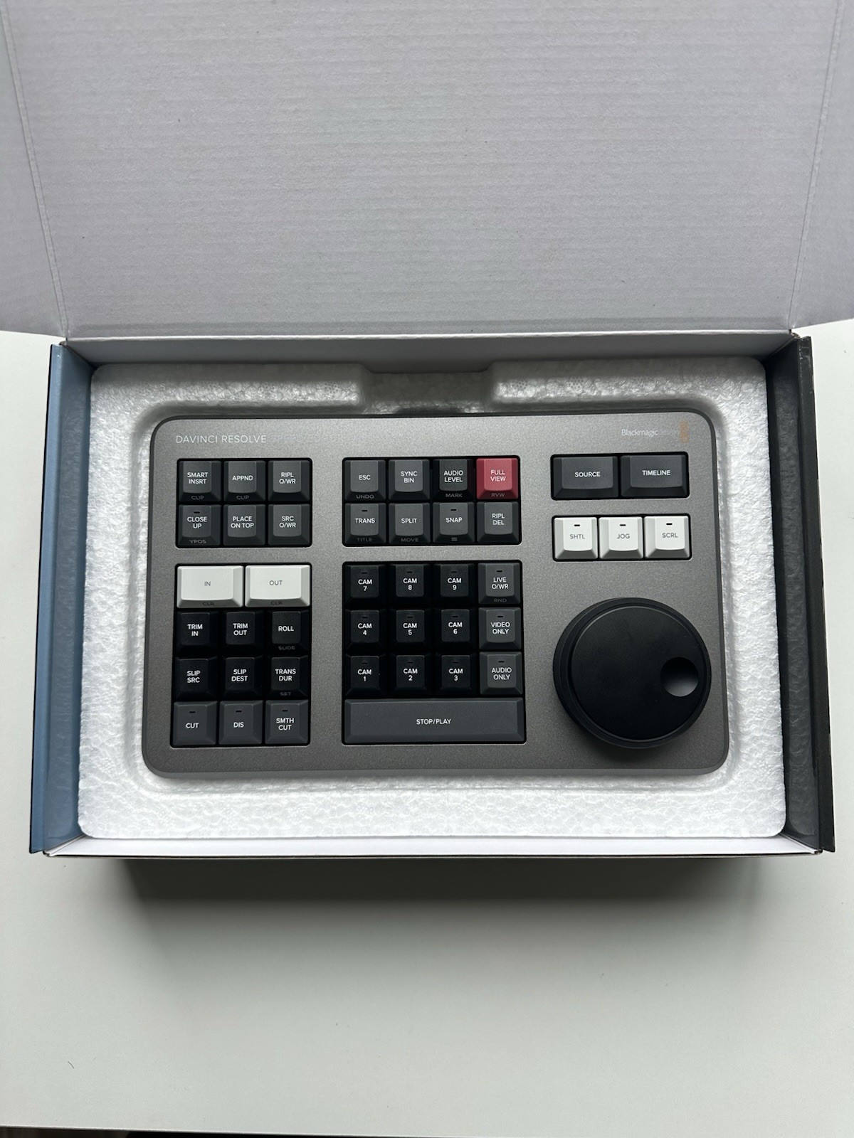 Blackmagic DaVinci Resolve Speed Editor – Mint Condition – No License Key