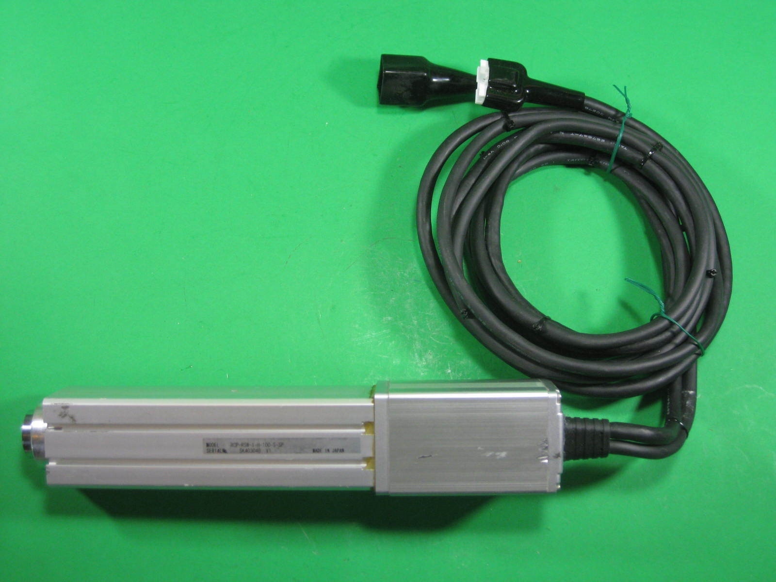 IAI Robot Cylinder -- RCP-RSW-I-H-100-S-P -- Used