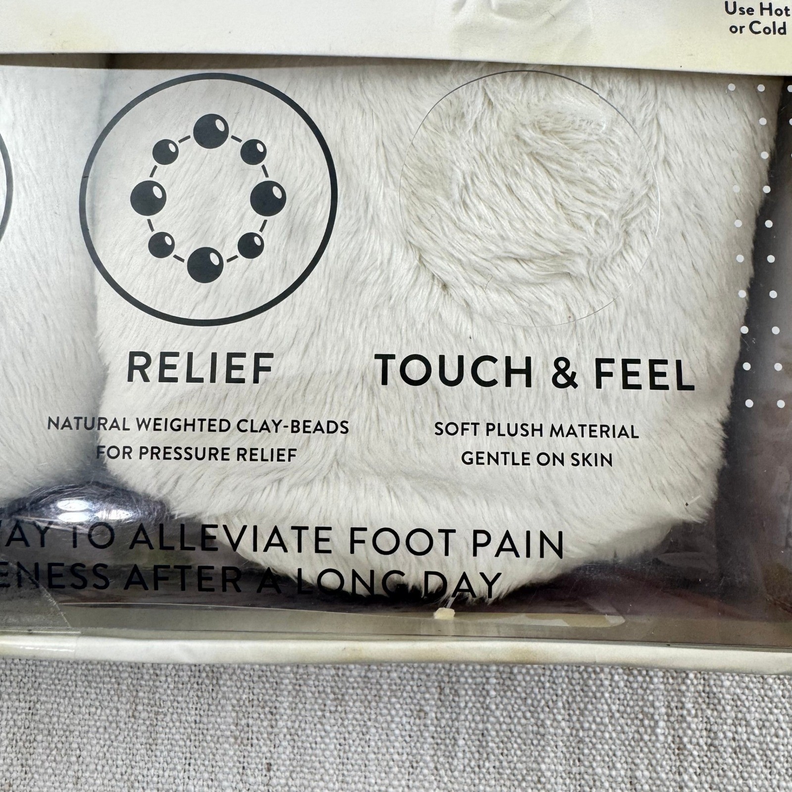 Brookstone Warming Slipper Boots Chamomile Scented Hot Cold Therapy Ivory NEW