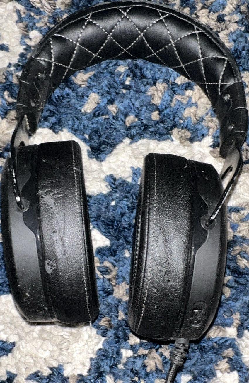 Corsair headphones Wired Over-Ear Gaming Headset Adjustable