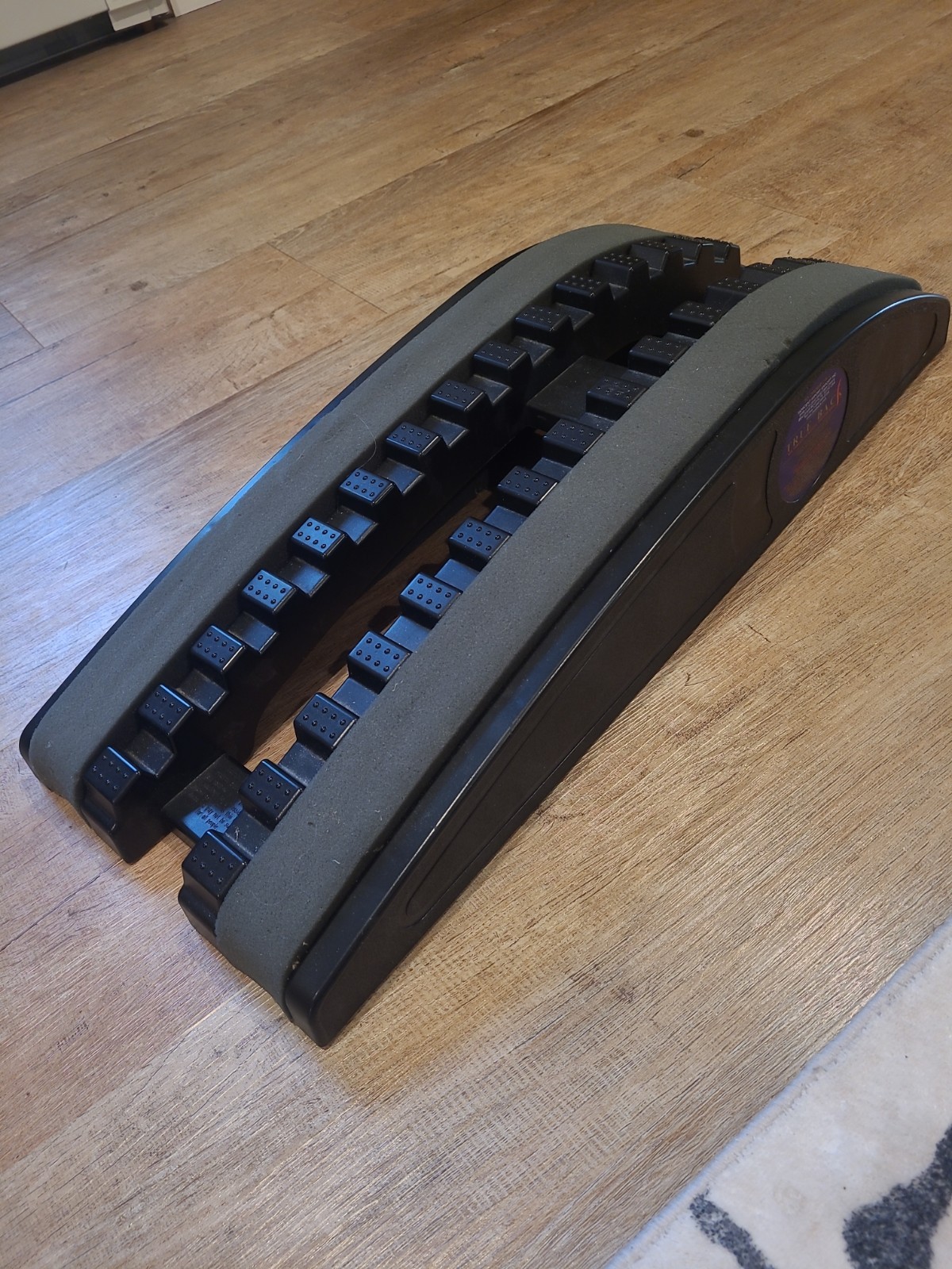 TRUE BACK Traction Device Non Powered Orthopedic Traction Device Pain Relief