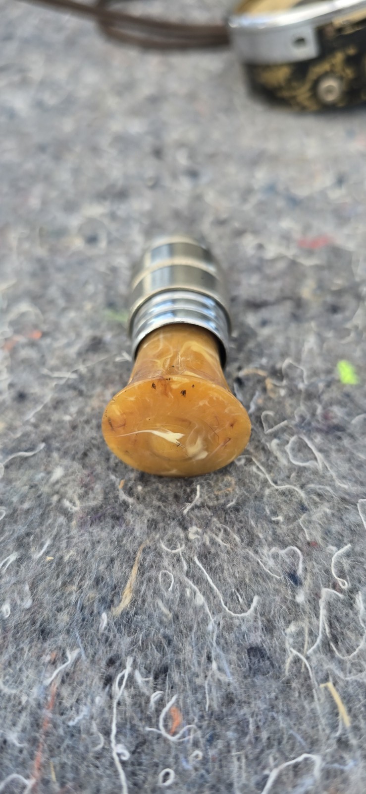 VINTAGE AMBER MARBELIZED CIGARETTE LIGHTER