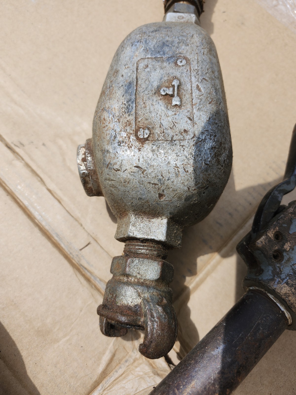 Mueller Model H604 Model 4 Pneumatic Tap Machine