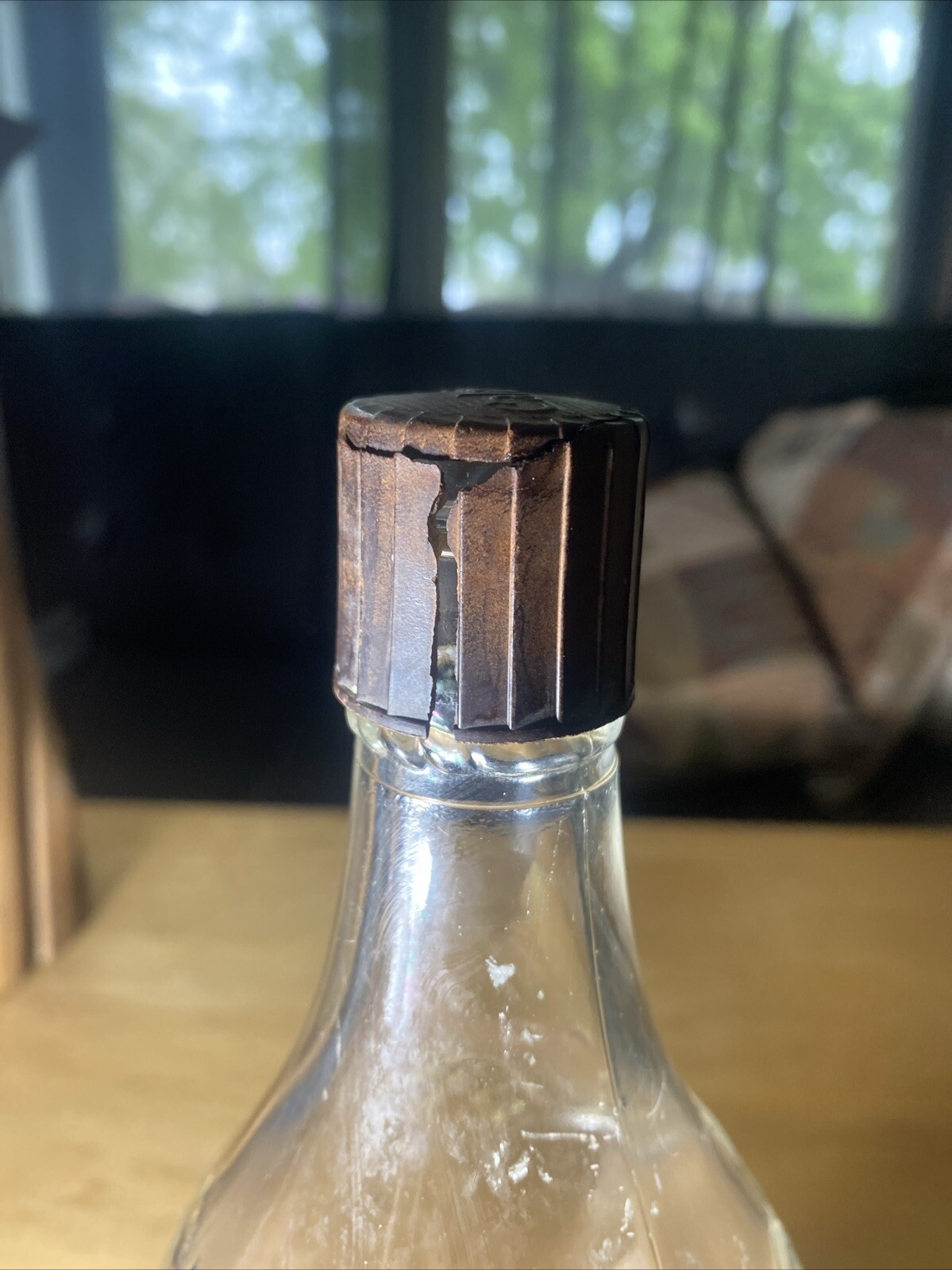 Vintage 1942 Calvert Whiskey Full Quart Embossed Eagles Bottle