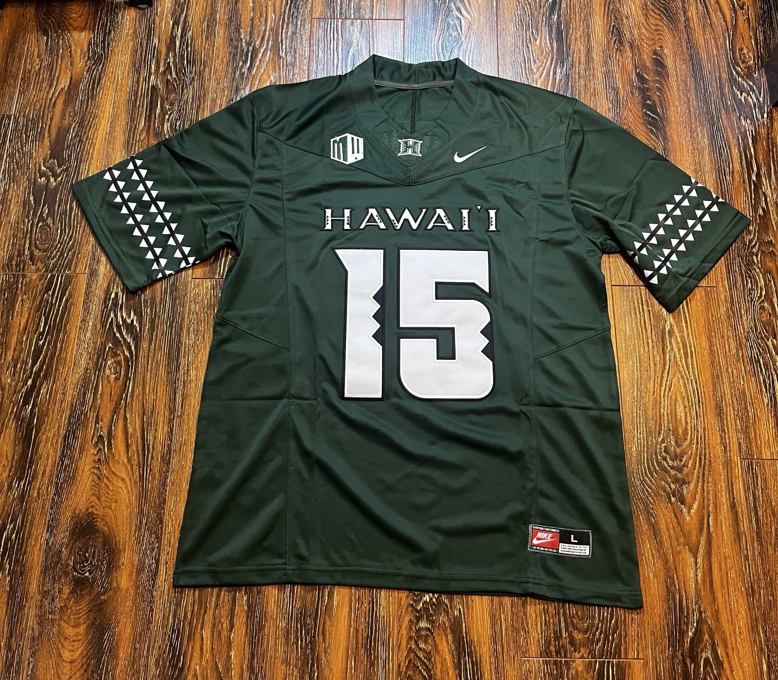 Colt Brennan Hawaii Adult Large Football Jersey Brand New