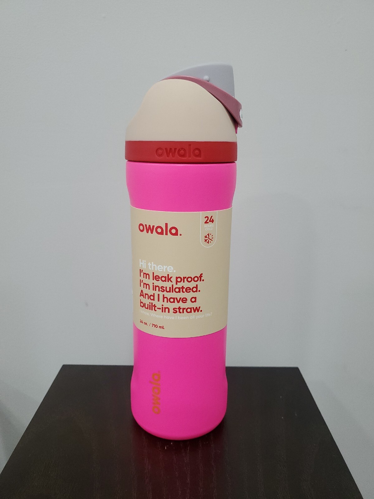 Owala FreeSip Stainless Steel Water Bottle / 24oz / Color: Can You See Me?