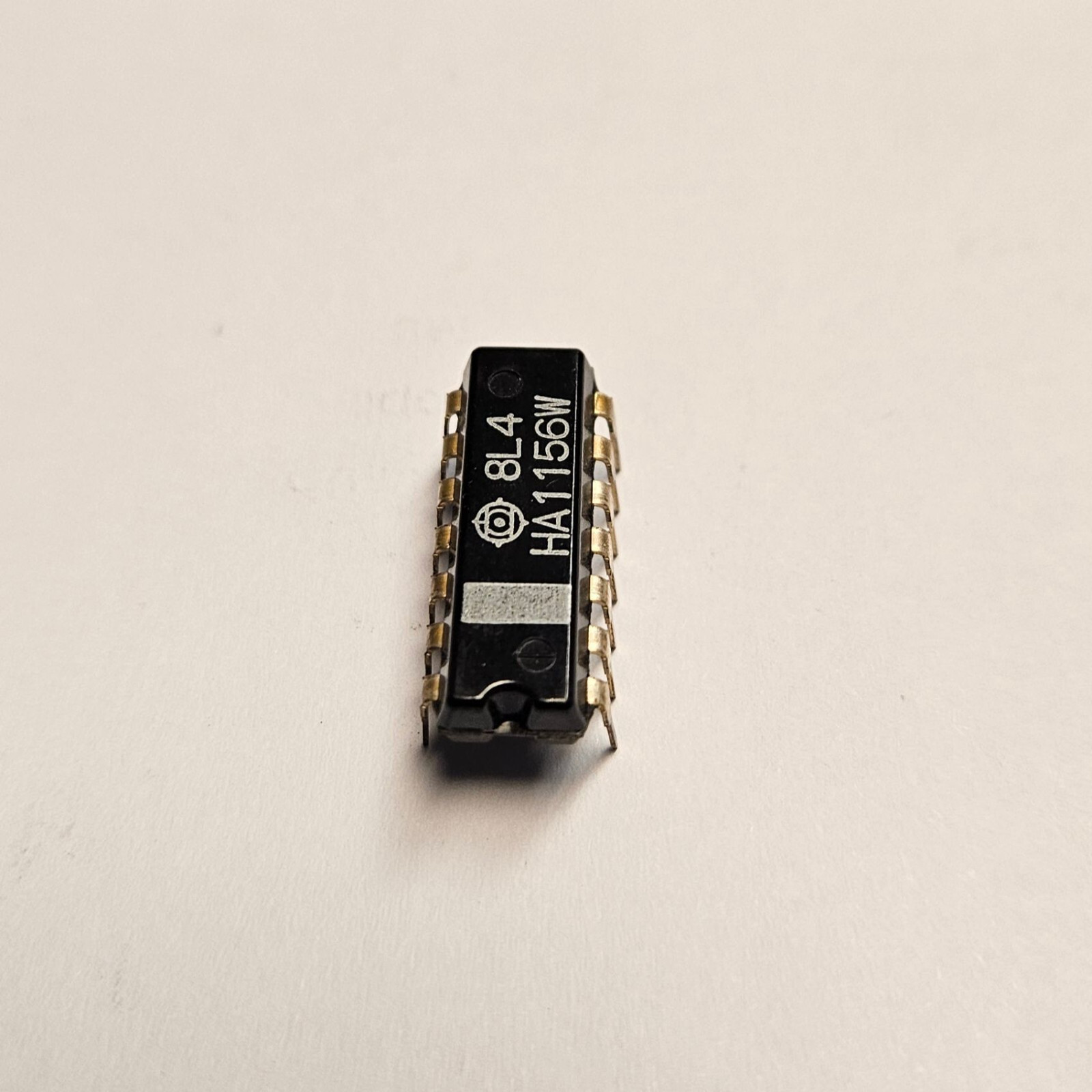 Hitachi Original IC HA1156W NEW