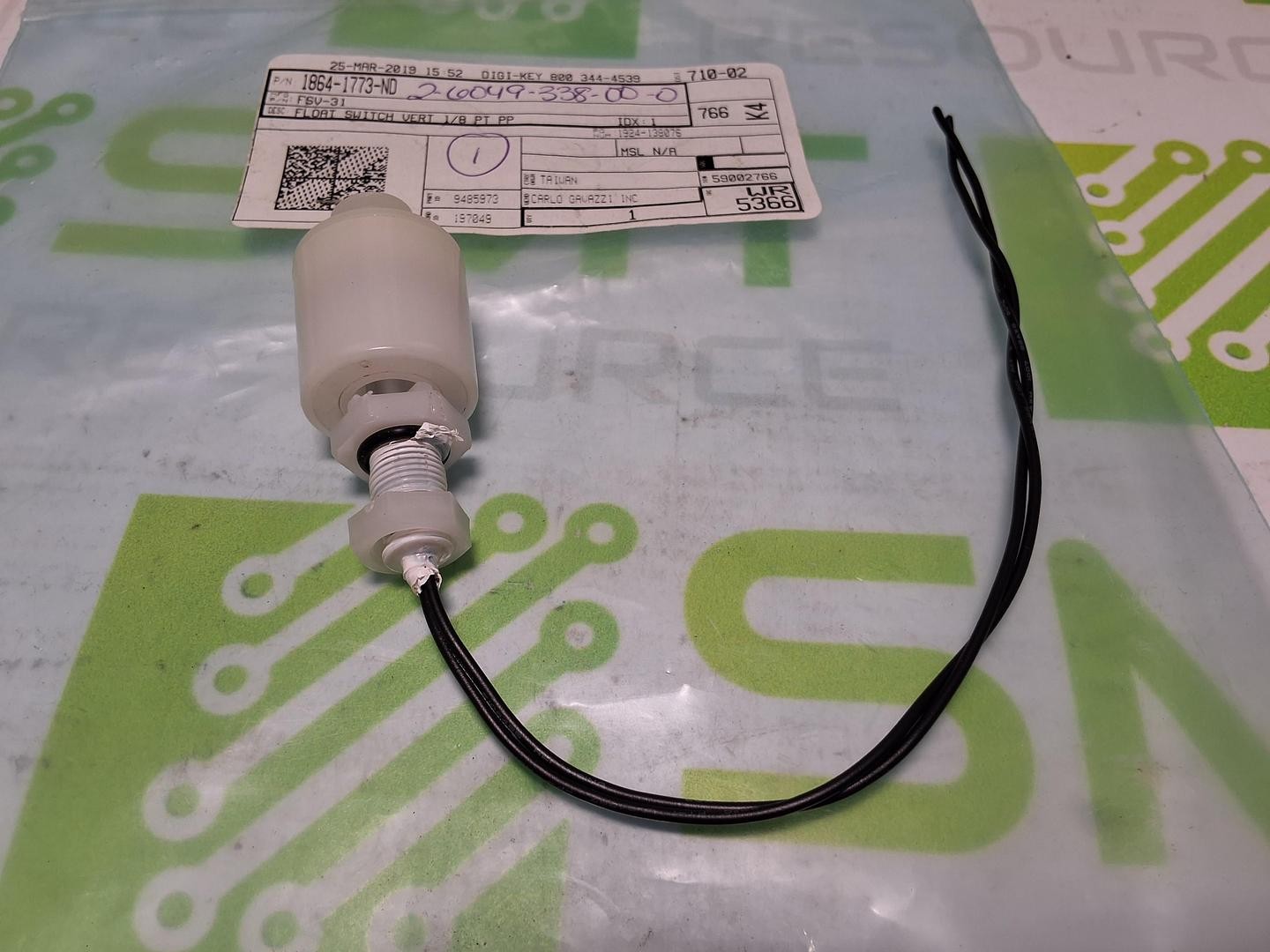 FSV-31 FLOAT SWITCH VERTICAL 1/8 PT PP
