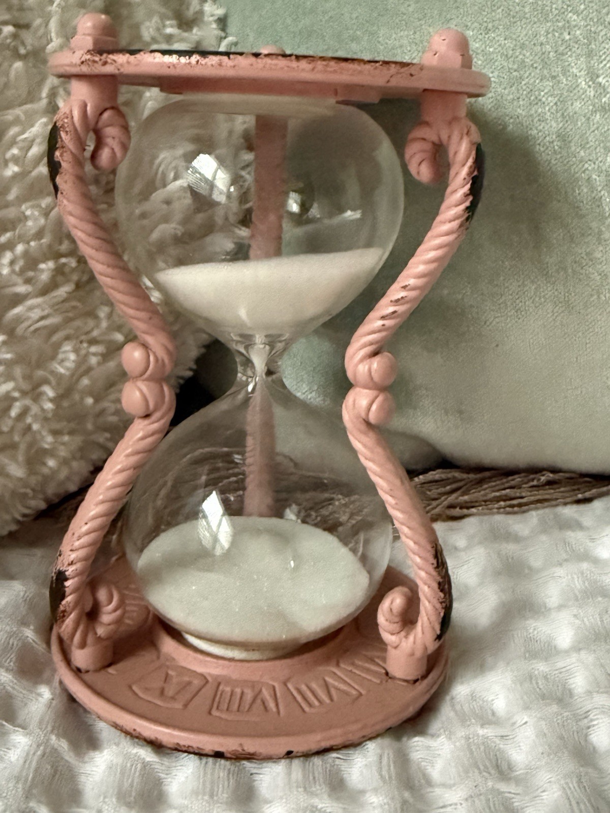 Anthropologie-style sand hourglass -pink painted metal frame W/ rising sun motif