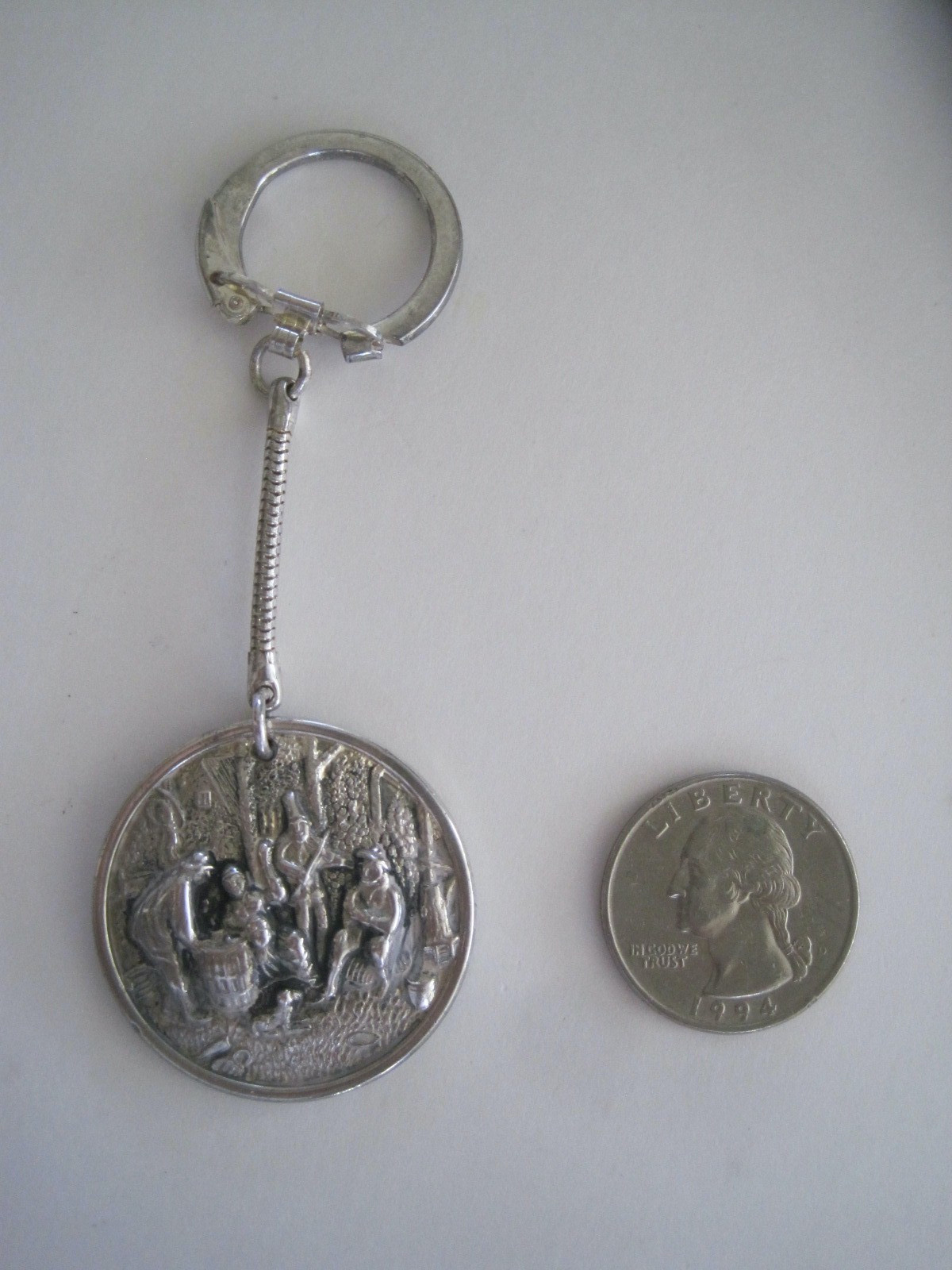 JHS Denmark Keychain People Barrel Fiddle