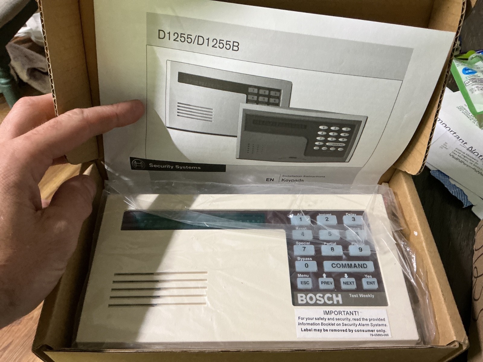 New in box and sealed plastic Bosch D1255 Alpha Numeric Command Center Keypad