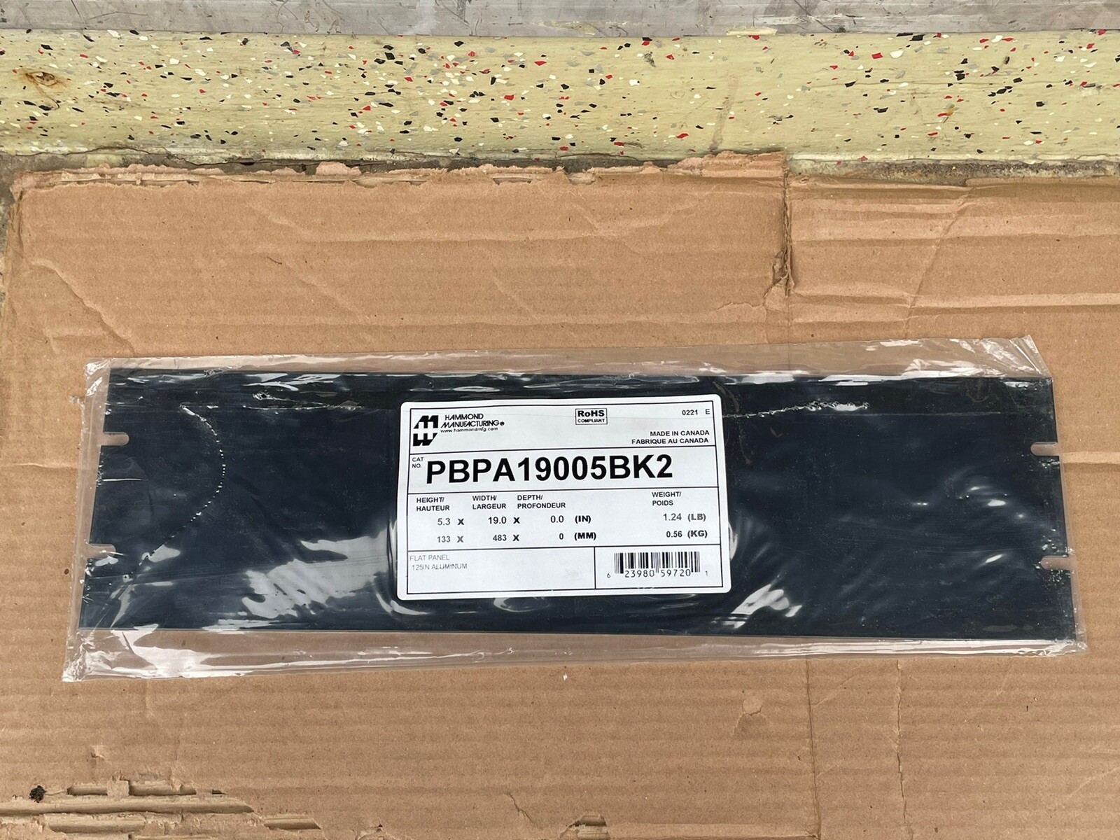 New Hammond Manufacturing Flat Panel .125” Aluminum РВРА19005BK2, 5.3”x19"