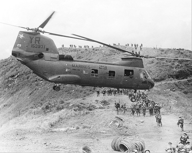 HELICOPTER ASSISTED TROOP LIFT VIETNAM WAR 11x14 GLOSSY PHOTO PRINT