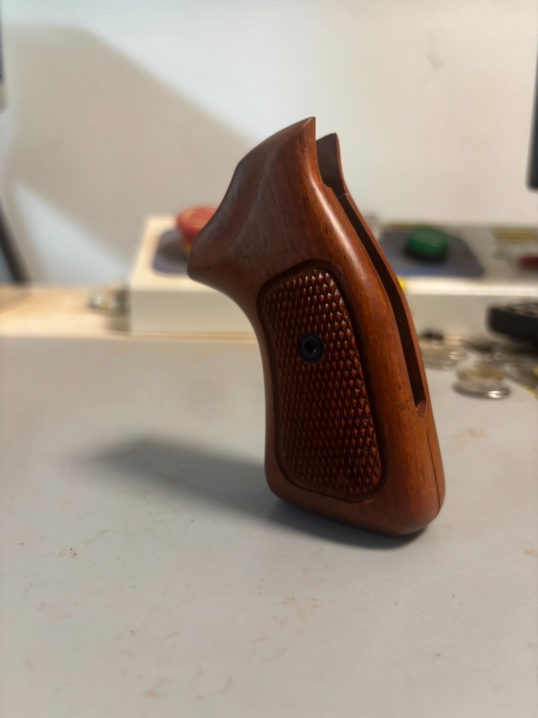 Cool grips for Taurus Small M85, 94, 380, 605, 650, 651, 850, 856 Open Back wood