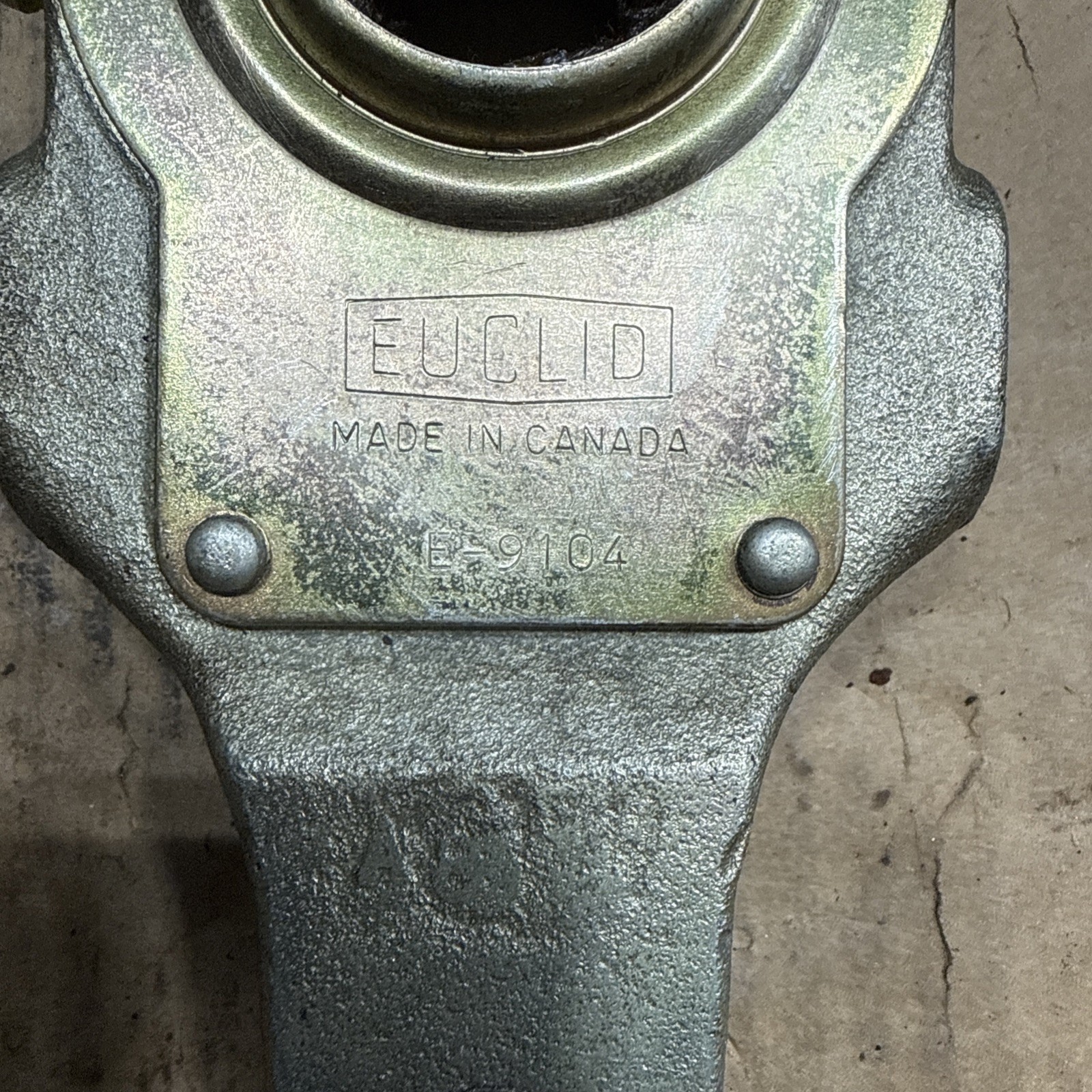 Euclid Slack Adjuster P/N E-9104