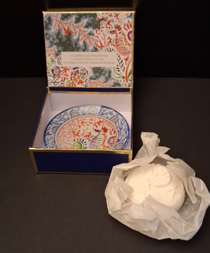 Fragonard Jasmin Perle De The Perfumed Soap & Soap Dish 5.3 oz Soap 5" Dia Dish