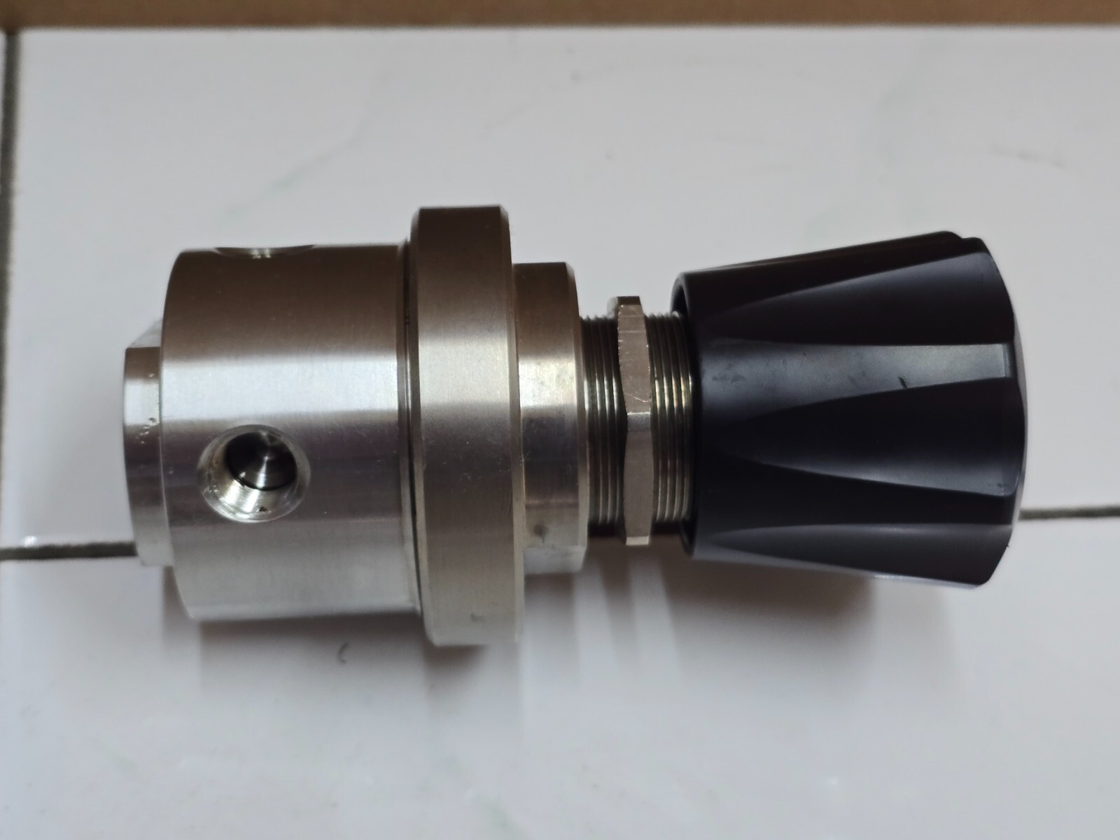 Tescom Presssure Regulator Model 44-4660S24-001