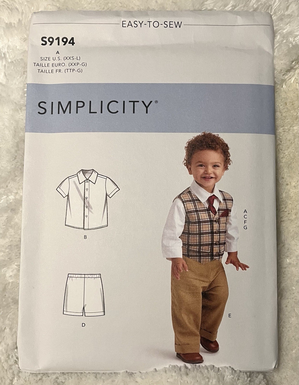 Simplicity 9194 Infant's Vest, Shirt, Shorts, Pants, Tie & Pocket Square (XXS-L)