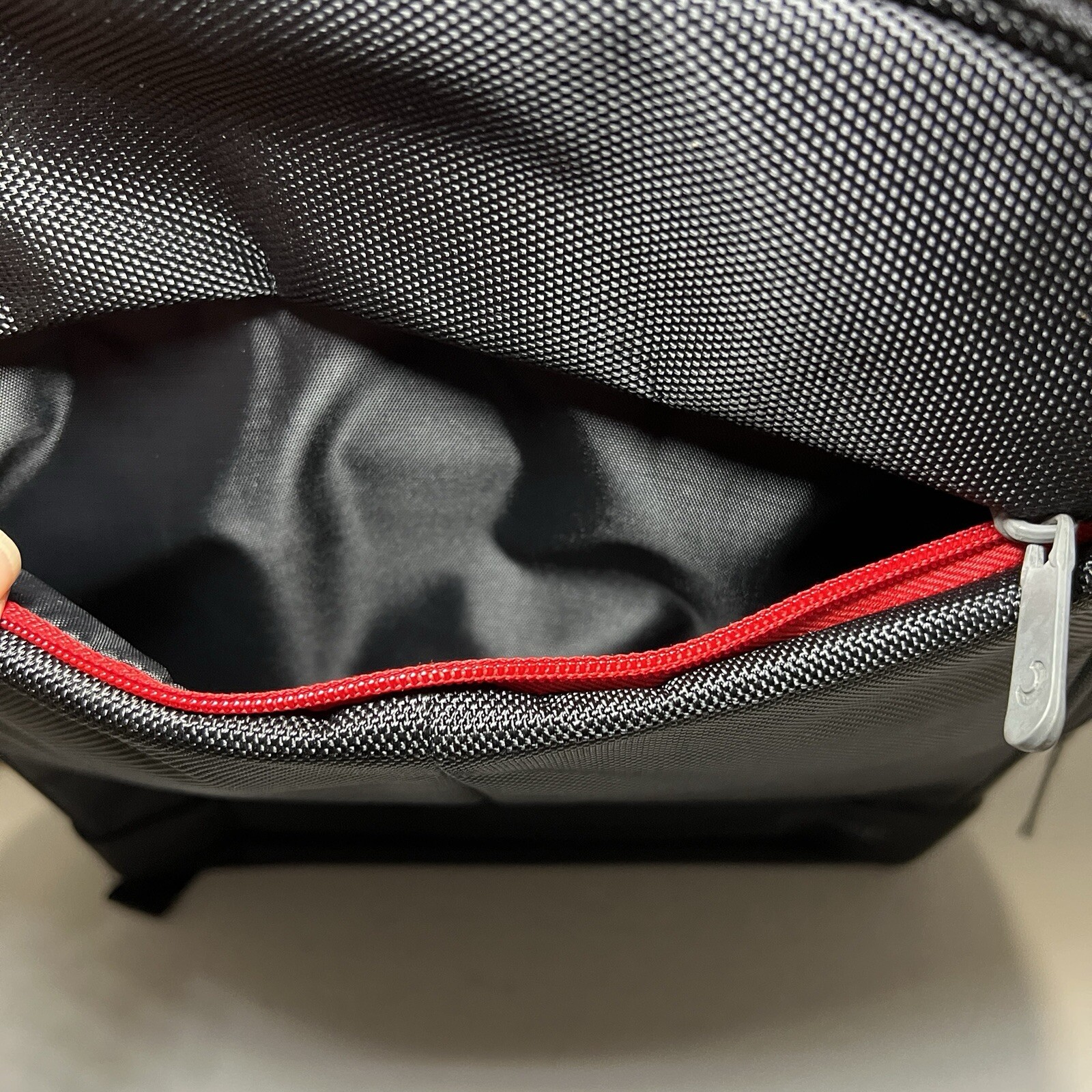 Decode Notebook Backpack Black In Excellent Condition Preowned.