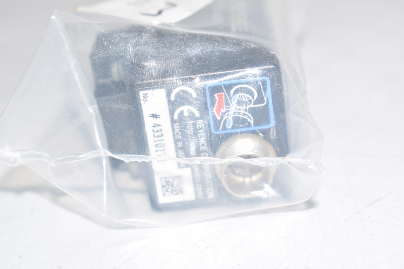 NEW KEYENCE CV-200M Industrial Camera