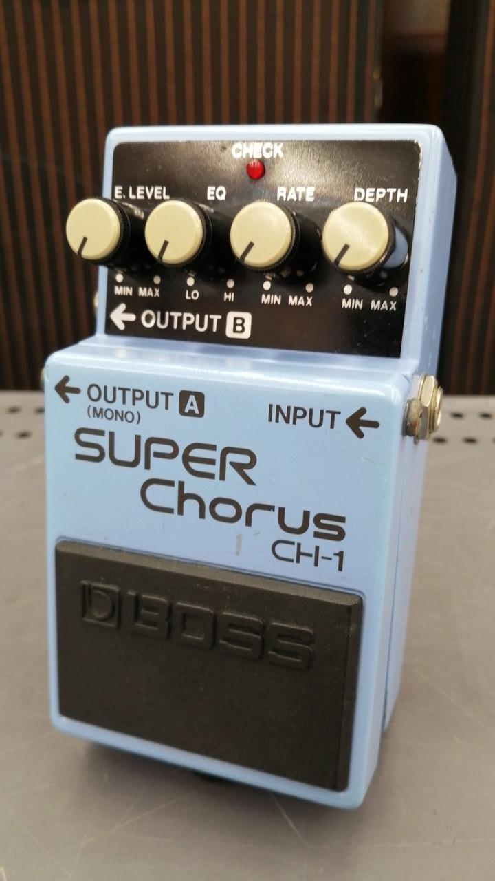 BOSS CH-1 Guitar Pedal Effects Unit Used Excellent Condition Ready to Use