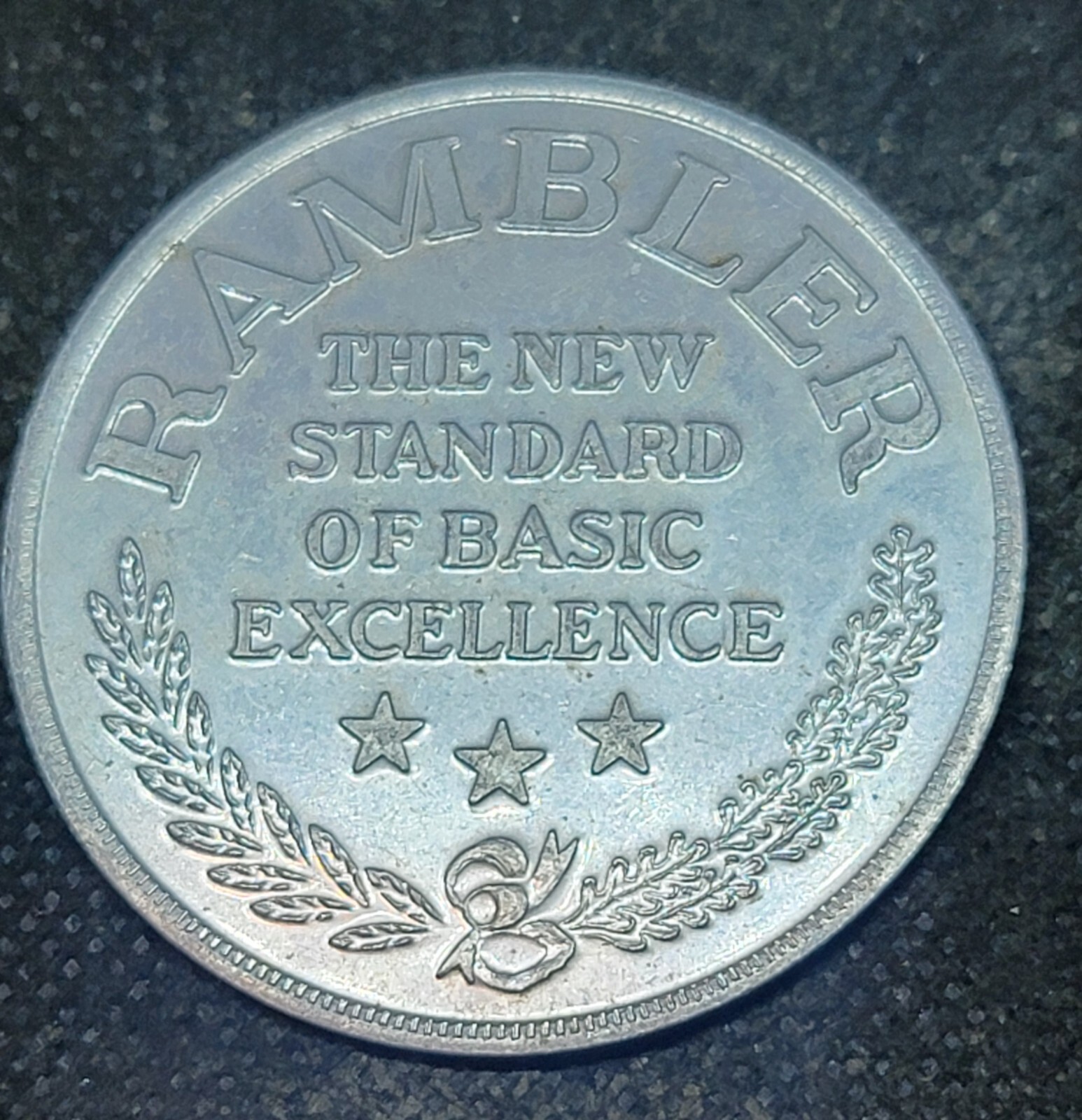 RAMBLER CAR 45mm TOKEN L1475