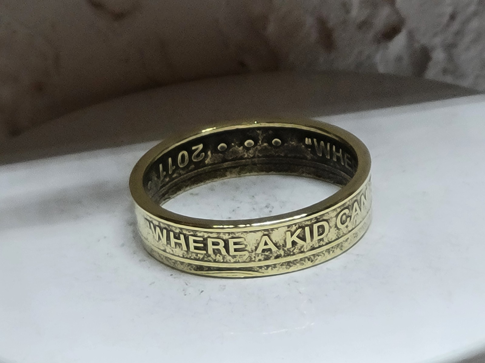 CHUCK e CHEESE - 2011 - Size 12 Token Coin Ring