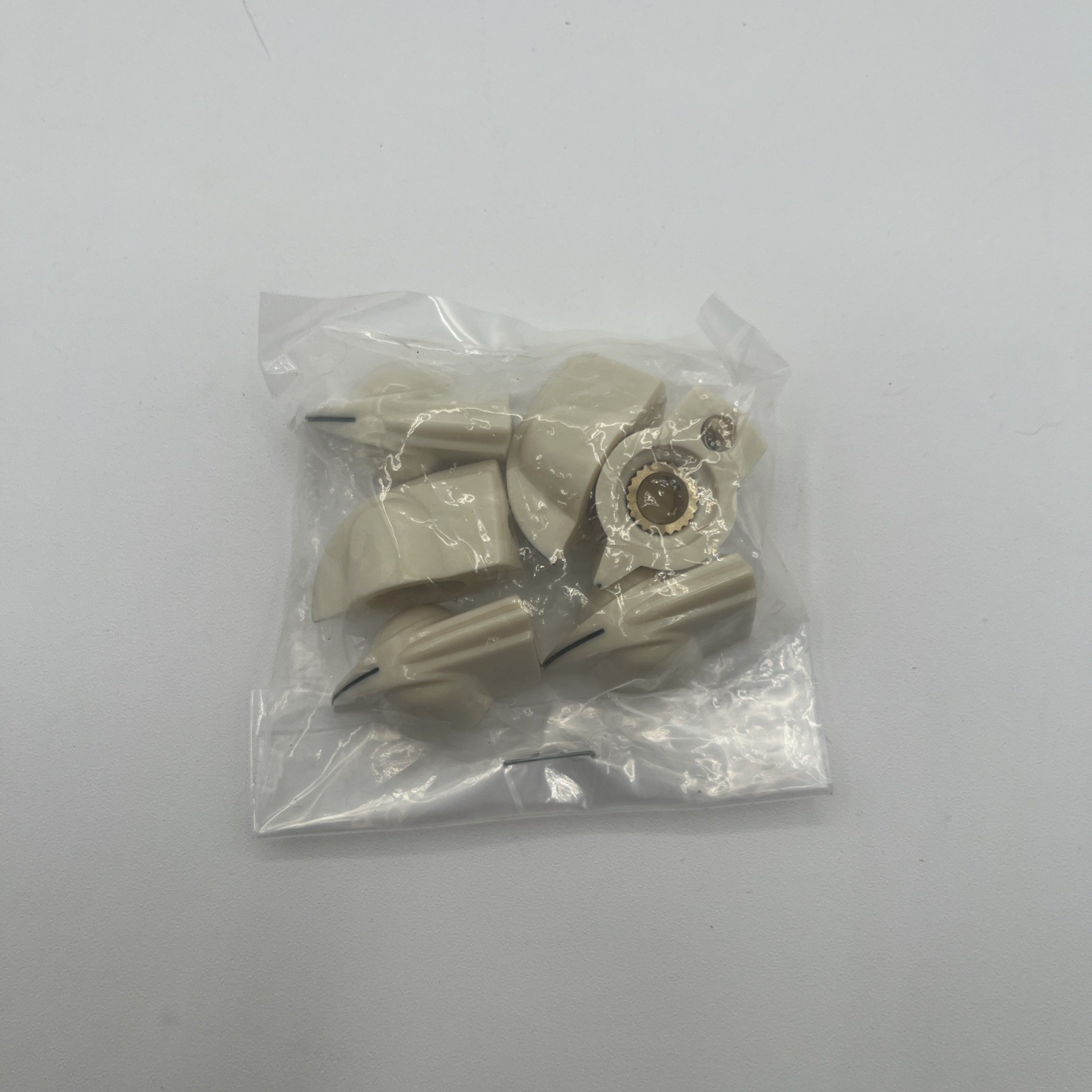 6 Chicken Head Pointer Knobs 6.4mm hole 1/4" Shaft - Volume Tone