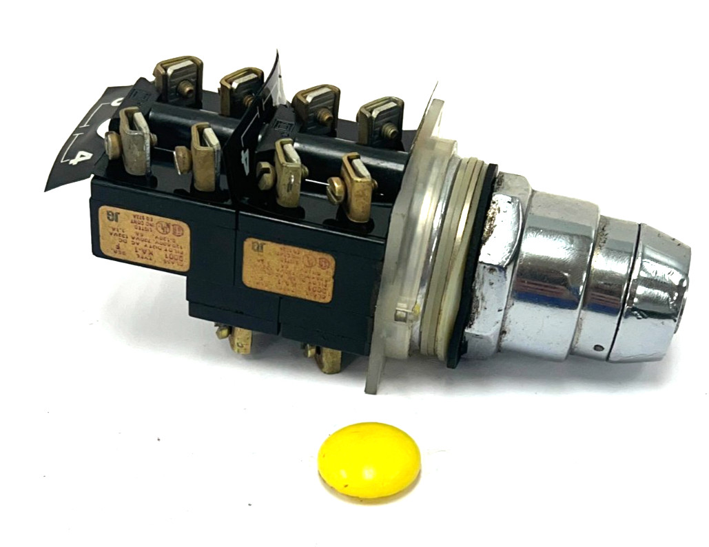 SQUARE D CLASS 9001 TYPE KA-1 KEY SELECTOR SWITCH PILOT DUTY 120-600V *NO KEY*
