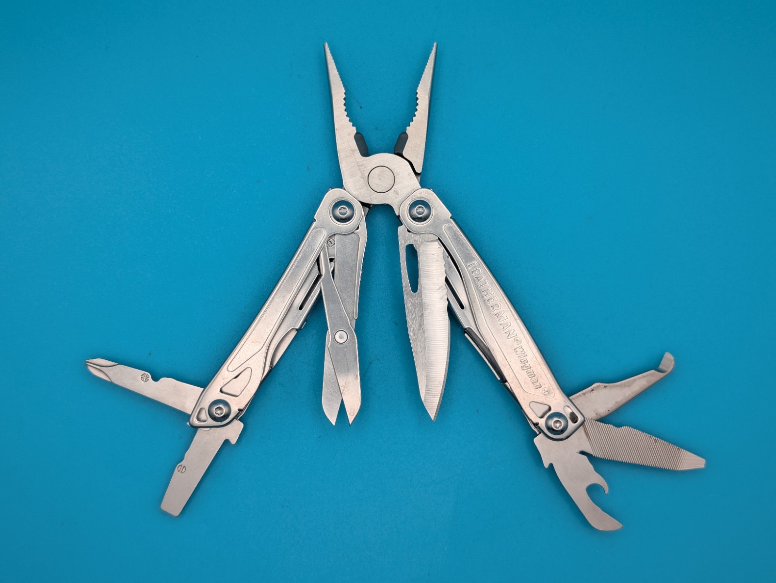 LEATHERMAN WINGMAN MULTI-TOOL! FAST SHIPPING!