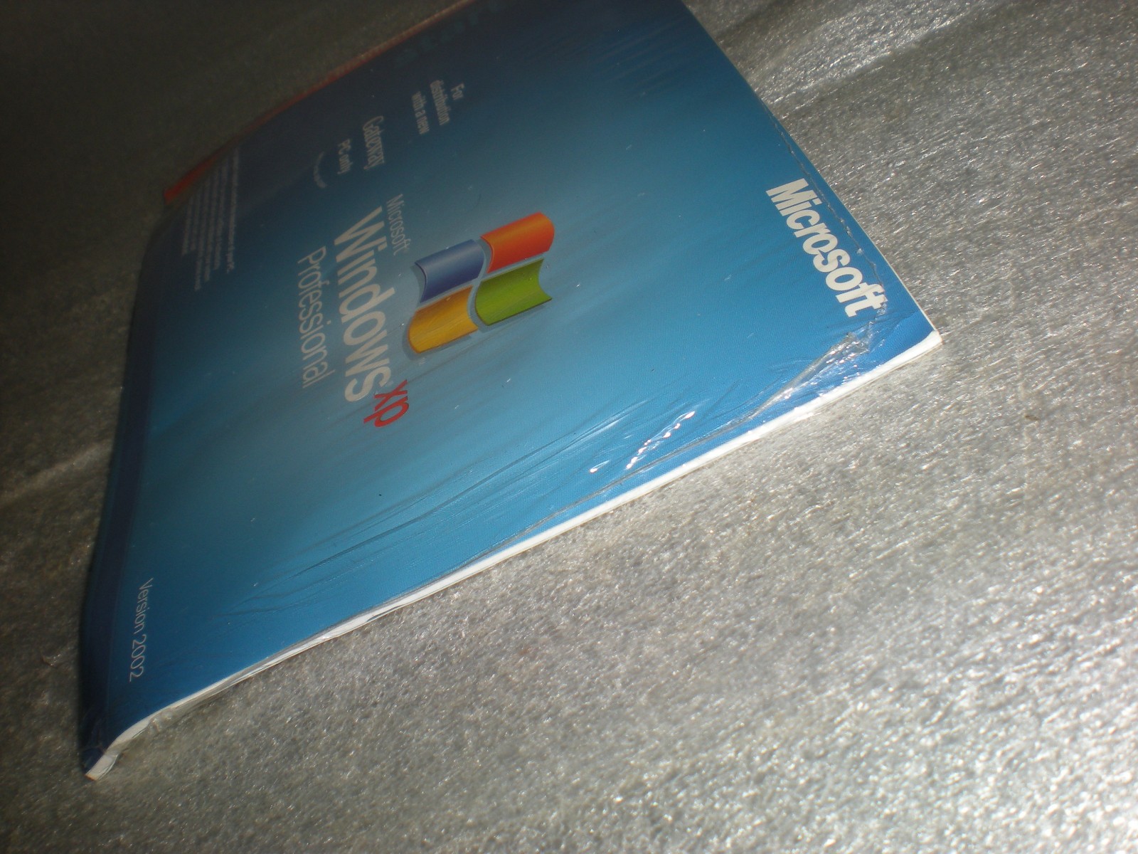 (NO KEY) New Gateway Microsoft Windows XP Professional SP1 Reinstallation Disc