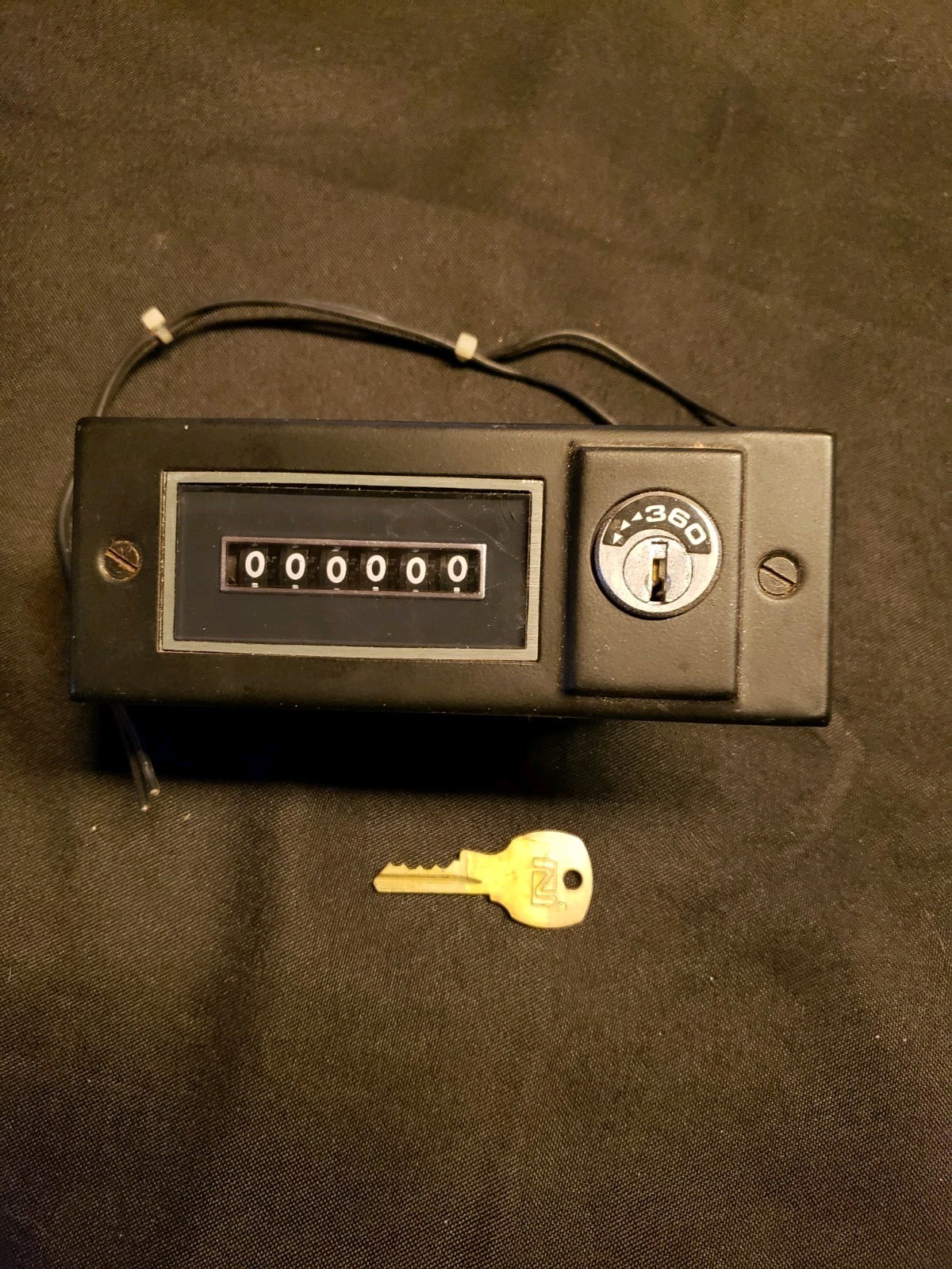 Eagle Signal PCC-14 115 AC 7.8 W Control Counter w/ Key