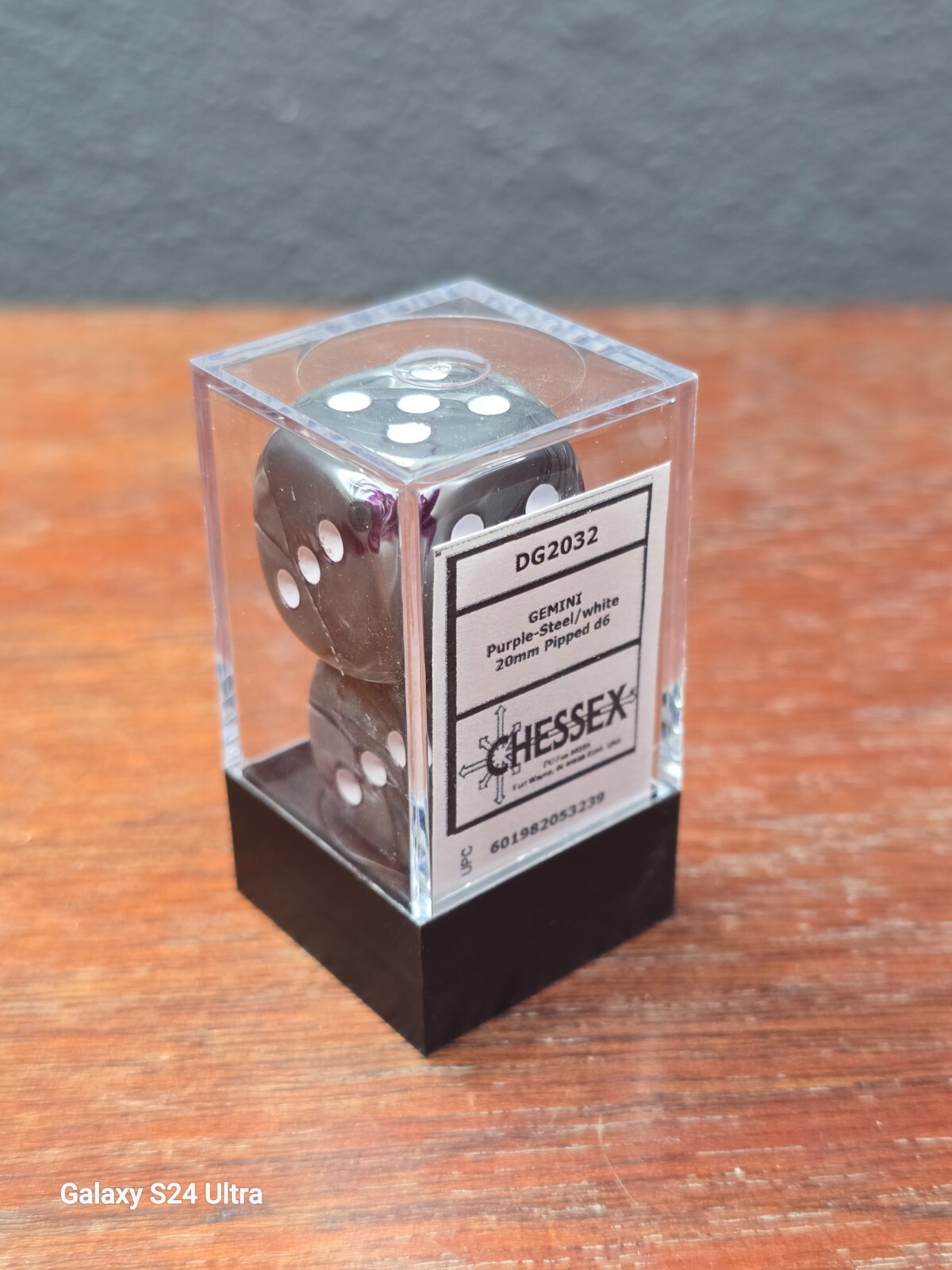 PAIR Chessex Gemini Purple-Steel/white 20mm D6 Dice CHXDG2032 NEW