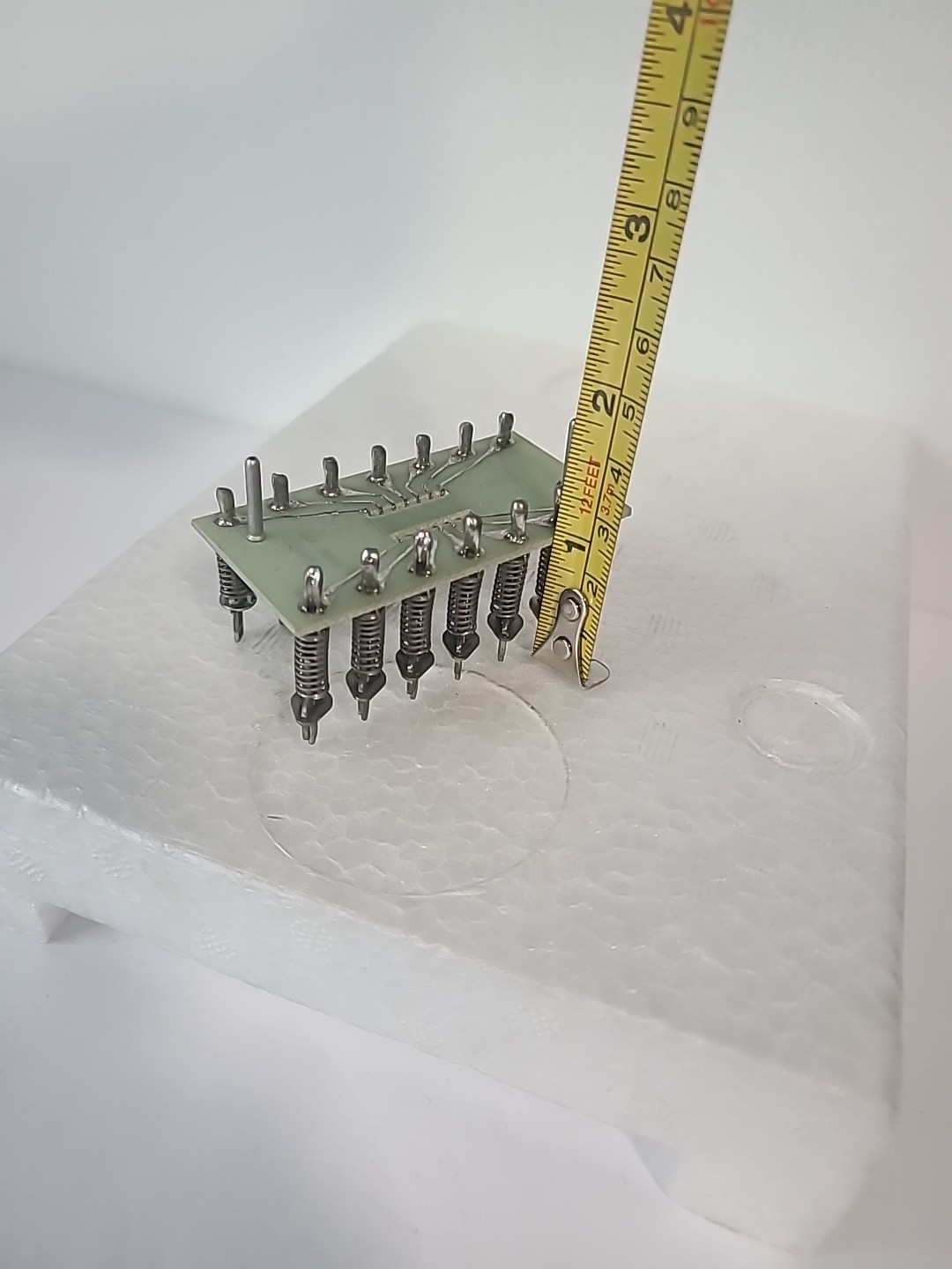Vintage Vector Electronic 570-G Solderless DIP-14 Socket Adapter