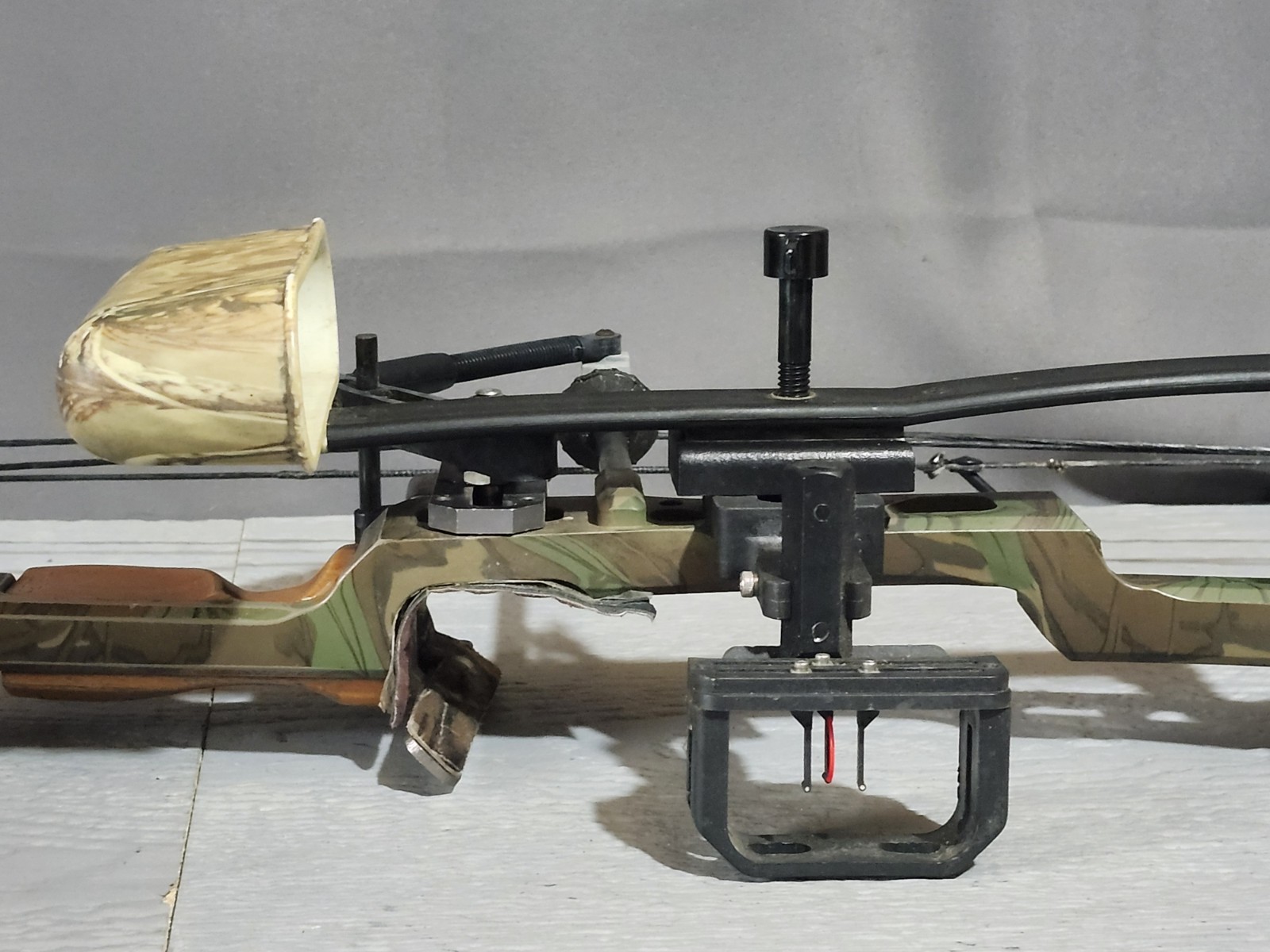 Mathews Rival Pro Compound Bow Right Hand Solo Cam w/ X-Ring