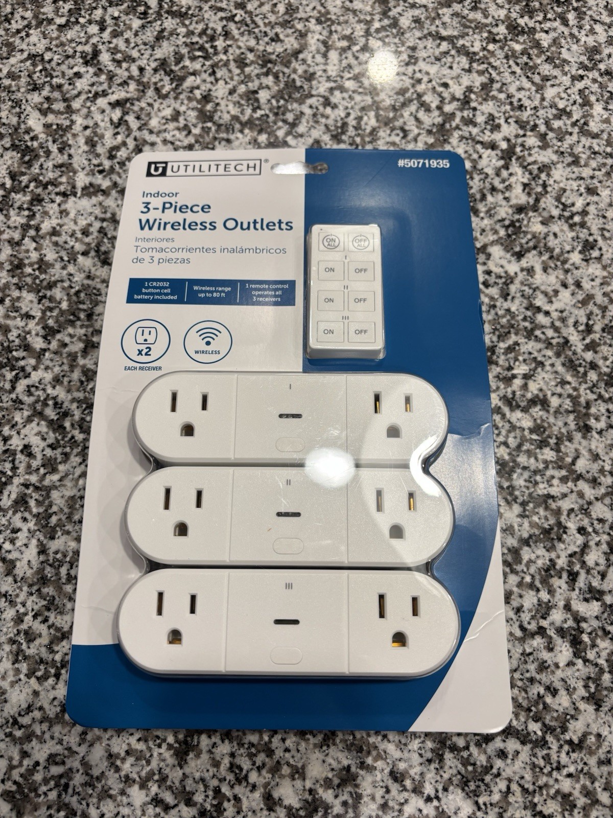 Utilitech 15-Amp Tamper Resistant Decorator Outlet, White 3-Pack