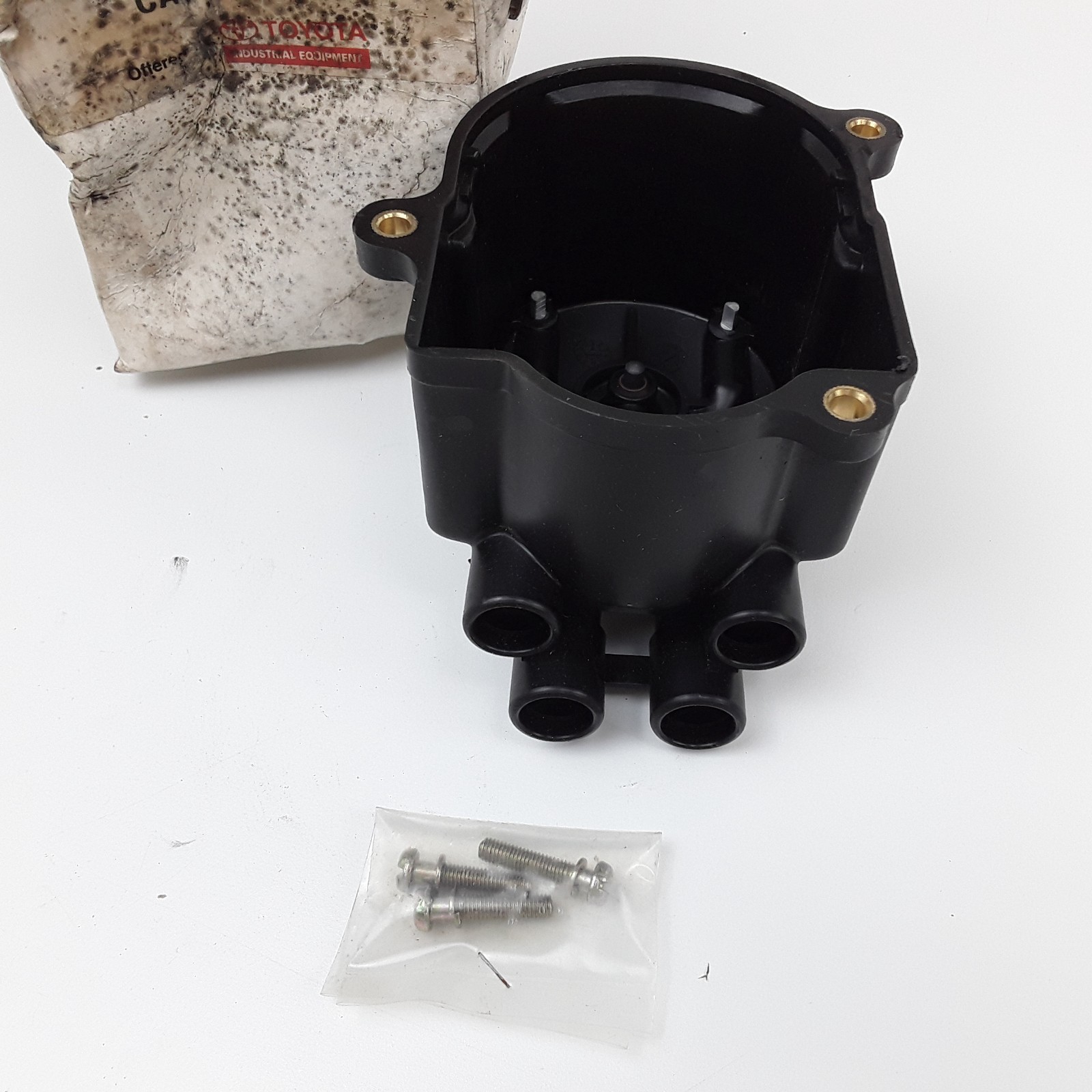 Toyota 00591-53200-81 Distributor Cap Forklifts Various Models