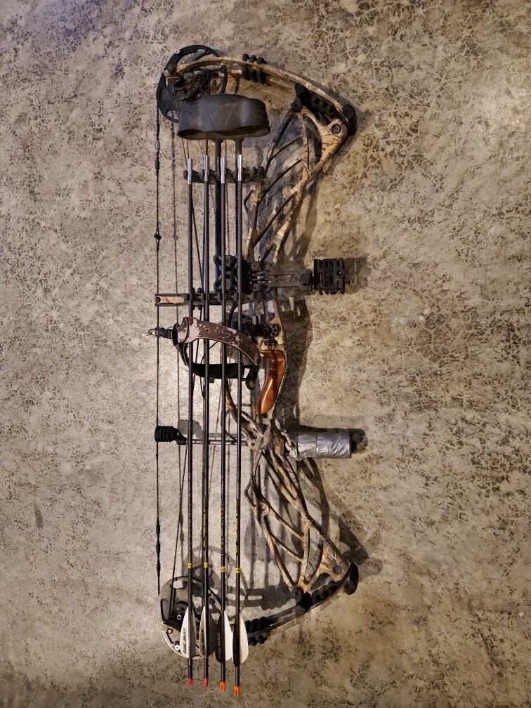 hoyt defiant 34 Compound Bow